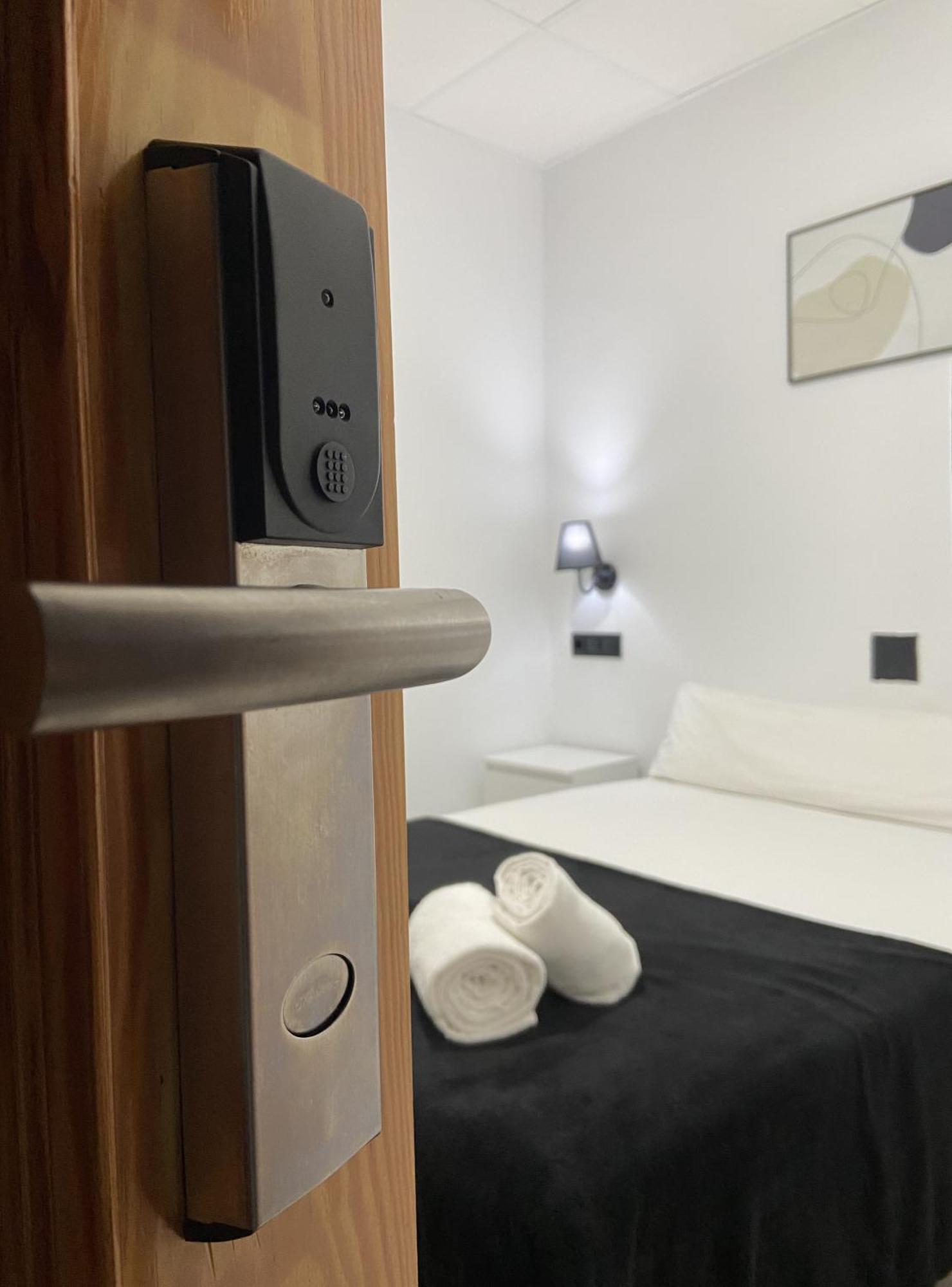 Sleep&Go Hotel Аликанте Екстериор снимка