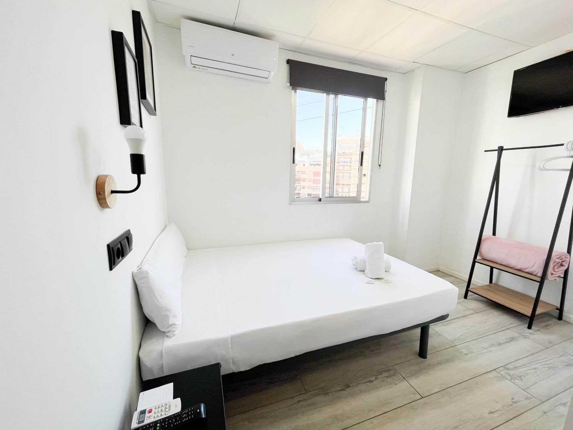 Sleep&Go Hotel Аликанте Екстериор снимка