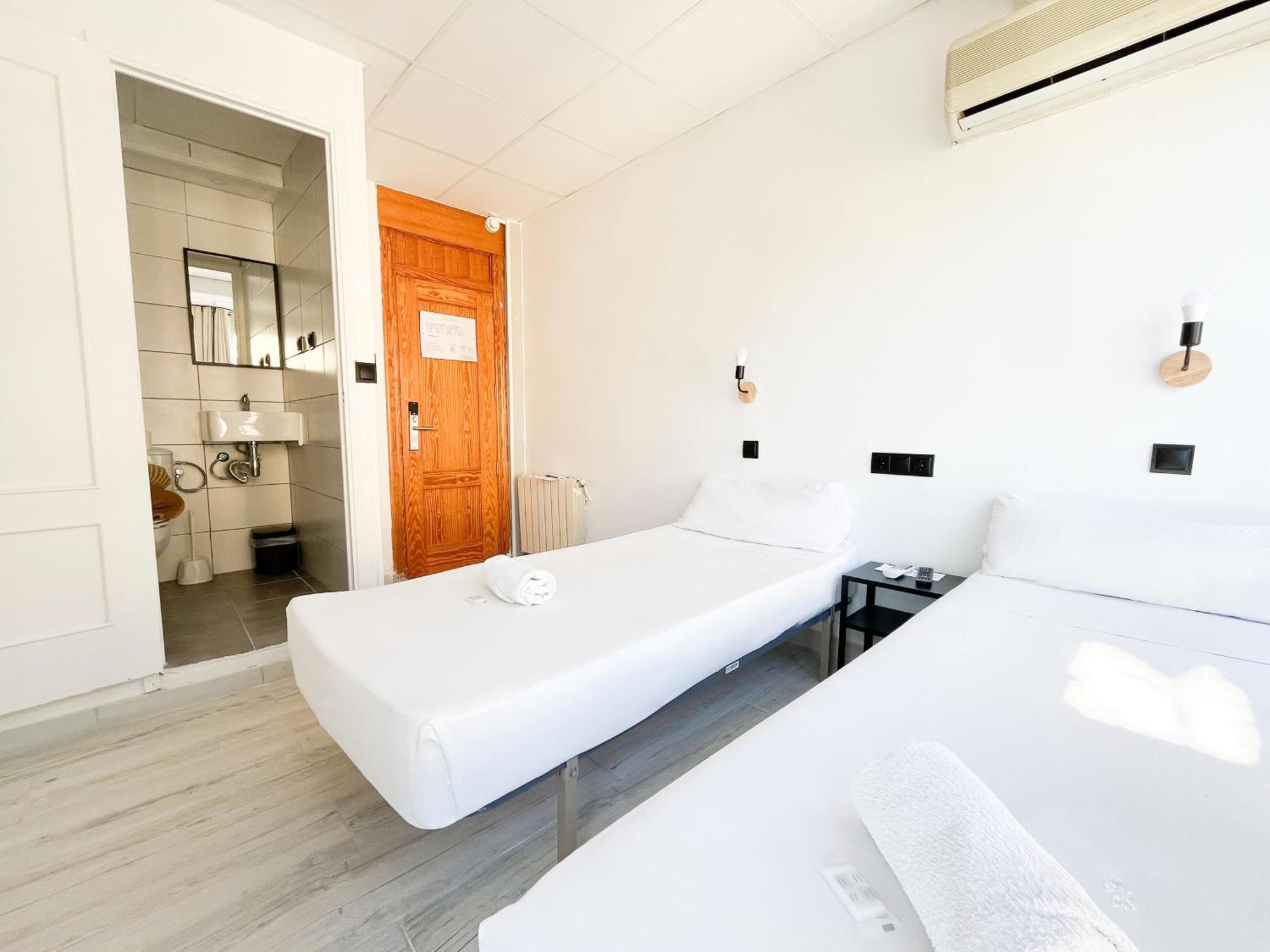 Sleep&Go Hotel Аликанте Екстериор снимка