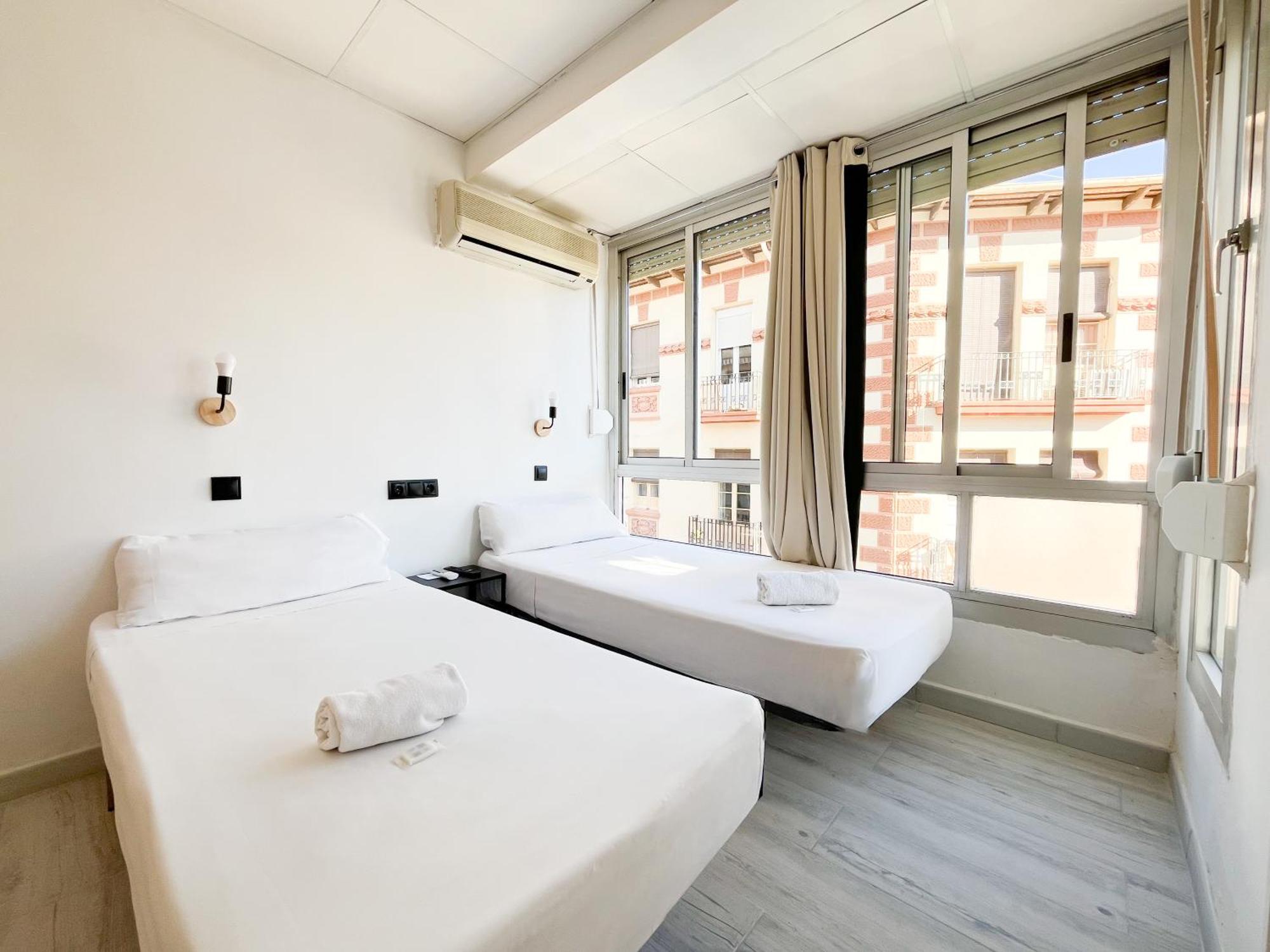 Sleep&Go Hotel Аликанте Екстериор снимка